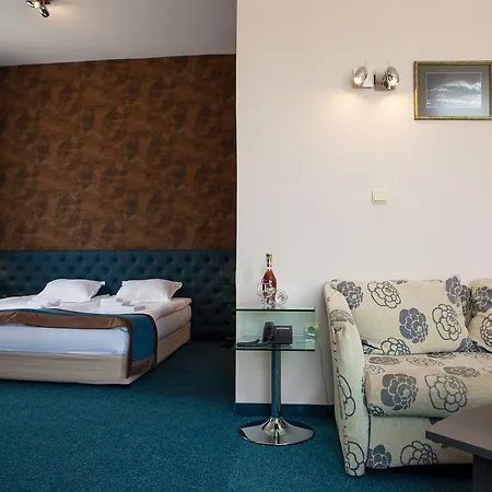 City Mark Hotel 2*